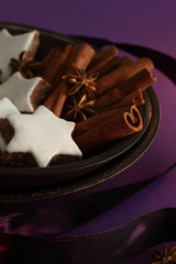 Weihnachten, Zimtsterne, Kerzenschein