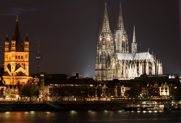 Obraz premium Altstadt und Dom zu Köln