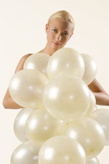 girl with ballons