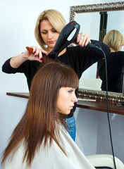 hair stylist in work