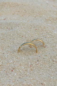 sandy rings