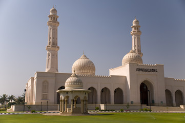 Fototapeta na wymiar Wielki Meczet w Salalah, Oman