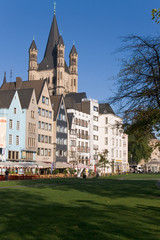 Fototapeta na wymiar Altstadt von Köln, Frankenwerft, Groß St. Martin