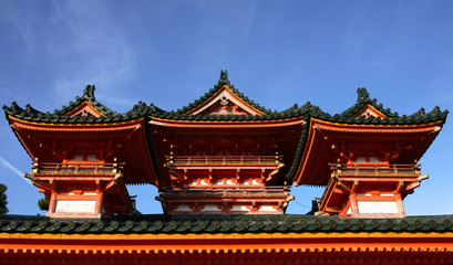 Fototapeta premium toit d'heian shrine