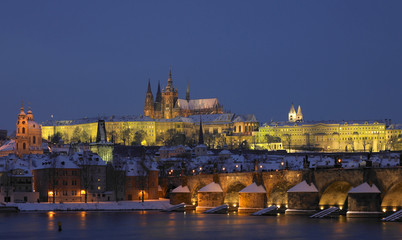 Fototapeta na wymiar Zamek Praski z mostu Karola w Pradze, Republika Czeska