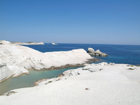 Sarakiniko Beach