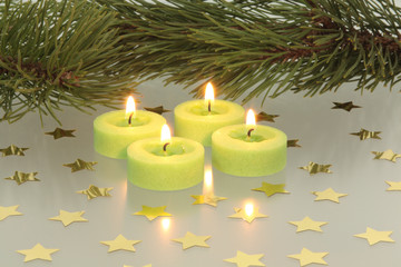4 grüne Kerzen, Sternchen