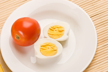 boiled egg and tomato