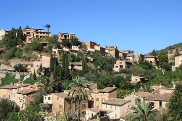 Obraz premium Bergdorf Deia auf Mallorca