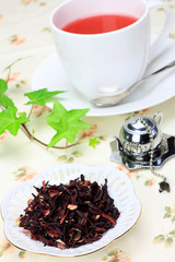 hibiscus tea and tea leaf