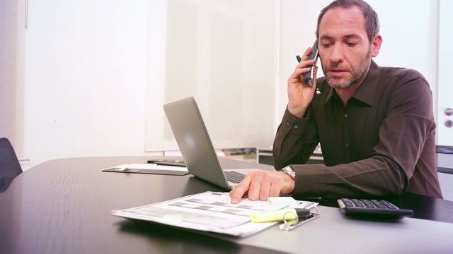 man at work 02 / telephone