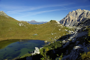 Fototapeta na wymiar Przełęcz w Dolomitach