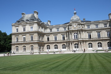 Fototapeta na wymiar Palais du luxembourg,paris