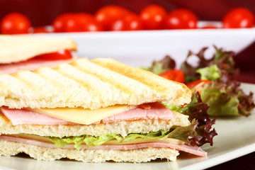 Toast mit Schinken und Käse