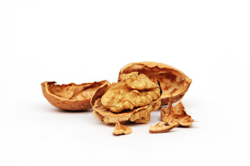 Aufgebrochene Walnuss