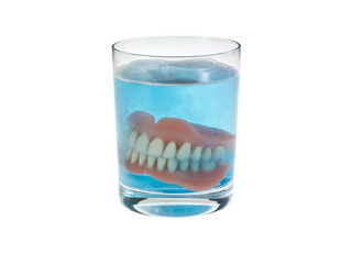 Gebiss Glas Reinigung blau