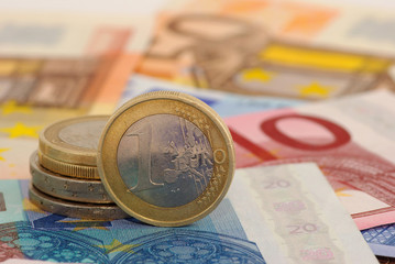 pièces et billets d'euros