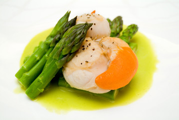 scallops with asparagus