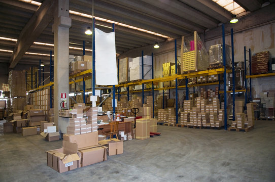 Fabbrica di scarpe - Magazzino