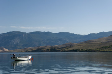 Fototapeta na wymiar Morze Adriatyckie Zatoka z łodzi i gór