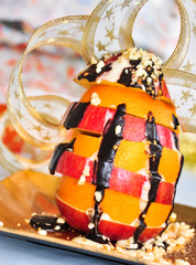 Apfel-Orangen Turm