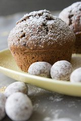 Fototapeta na wymiar Weihnachtlich dekorierter Muffin