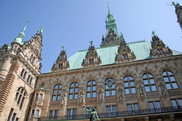 Fototapeta na wymiar Hamburger Rathaus (Innenhof)