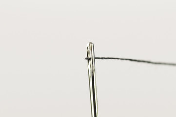 Thread Through Sewing Needle Pin Head