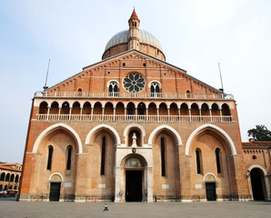 Fototapeta na wymiar Bazylika Świętego Antoniego - Padova