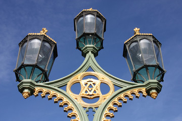 Fototapeta na wymiar London street lamps