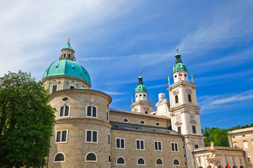 Fototapeta na wymiar Katedra w Salzburg, Austria