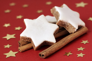 Weihnachtliche Zimtsterne