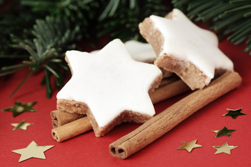 Weihnachtliche Zimtsterne
