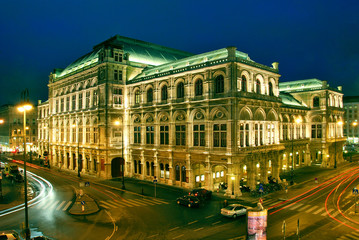 Wiener Staatsoper bei Nacht 003