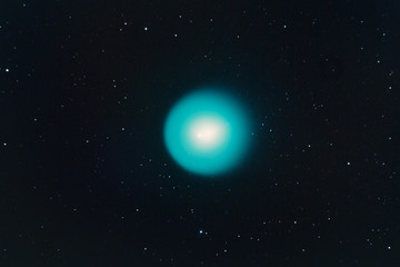 Fototapeta na wymiar Kometa Holmes wśród gwiazd