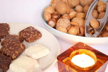 Nuts with Biscuits