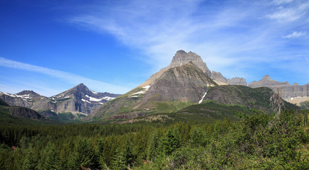 Fototapeta premium Bergpanorama im Glacier Nationalpark (Montana)