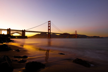 Fototapeta na wymiar Golden Gate Bridge w San Francisco