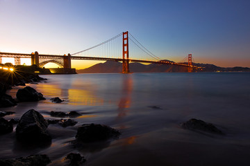 Fototapeta na wymiar Golden Gate Bridge Sunset