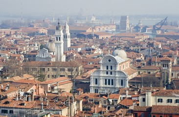Fototapeta na wymiar churches of Venice from bell-tower
