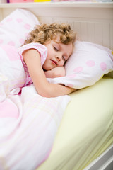 Obraz na płótnie Canvas sleeping girl