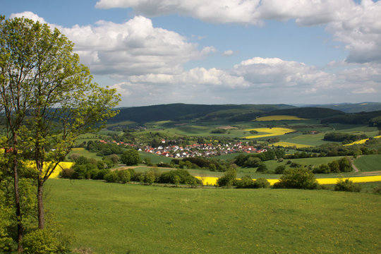 Sonneborn (Stadt Barntrup) vom Saalberg aus gesehen
