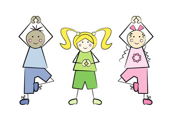 Drei fröhliche Kinder machen Yoga-Übungen
