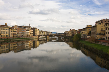 Fototapeta na wymiar Firenze ponte sull'Arno