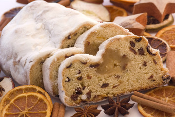 Weihnachtsstollen