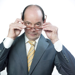 homme business lunettes sourire
