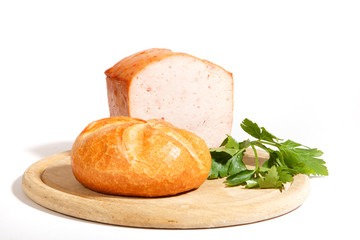 LEBERKÄSE MIT SEMMEL