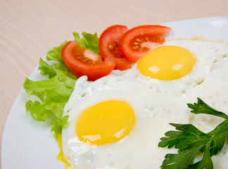 Delicious egg with vegetable close up