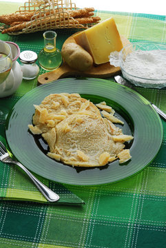 Panigacci con formaggio - Antipasti della Toscana