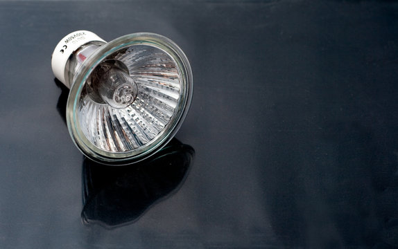 Spot halog&egrave;ne